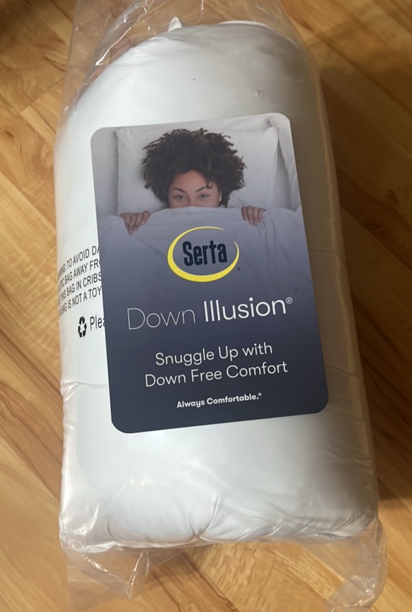 Serta Down Alternitive Pillow Retail $75