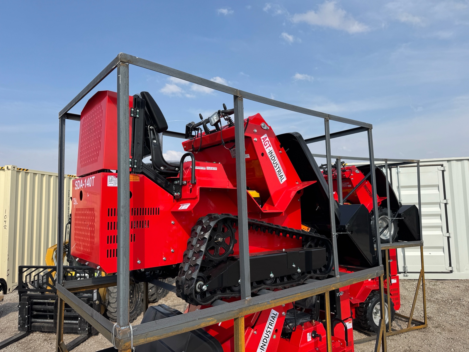 Crawler Loader - AGT - 2026 - Unused - SDA-140T