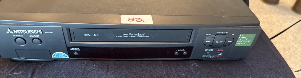 Mitsubishi VCR player