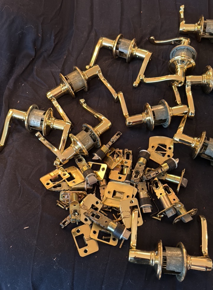 shiny brass easy open door handles for interior doors