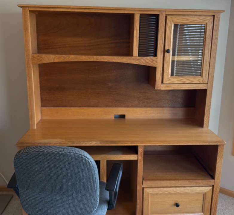 All functioning oak computer desk and chair with lots of storage