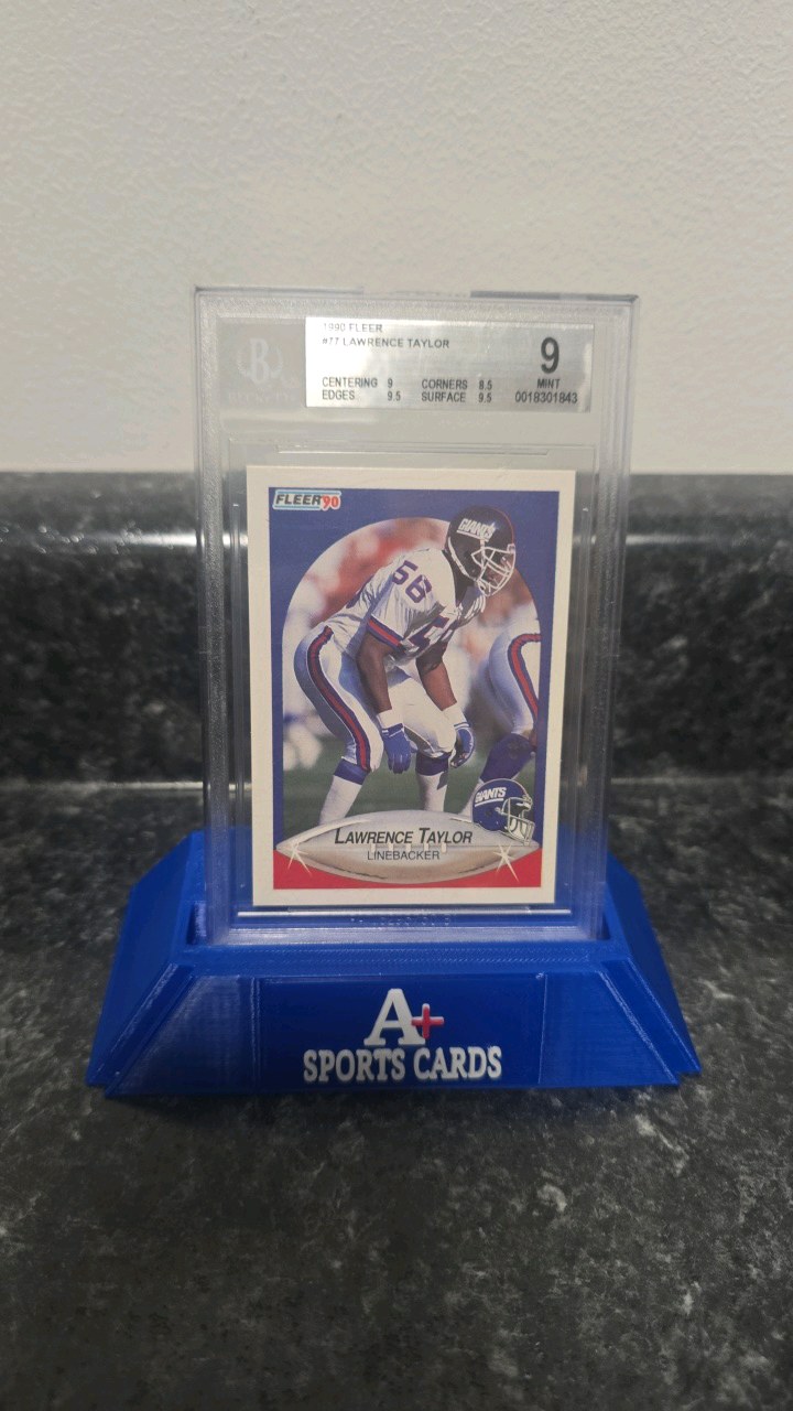 1990 Fleer #77 Lawrence Taylor Becket 9