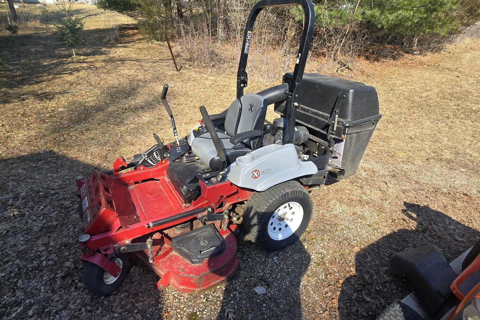 Exmark zero turn lawn mower w/bagger