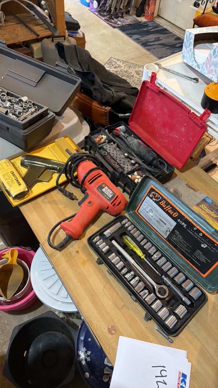 Mixed Power Tool & Socket Set Lot  Black & Decker Drill, Dremel, Stapler, Glue Gun & More
