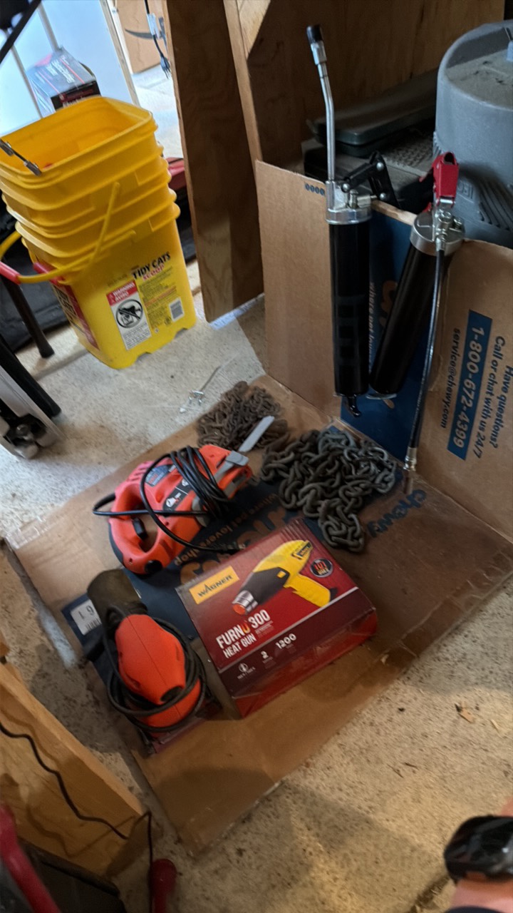 Shop Tool Bundle  Sander, Wagner Heat Gun (New), Grease Guns, Black & Decker Saw