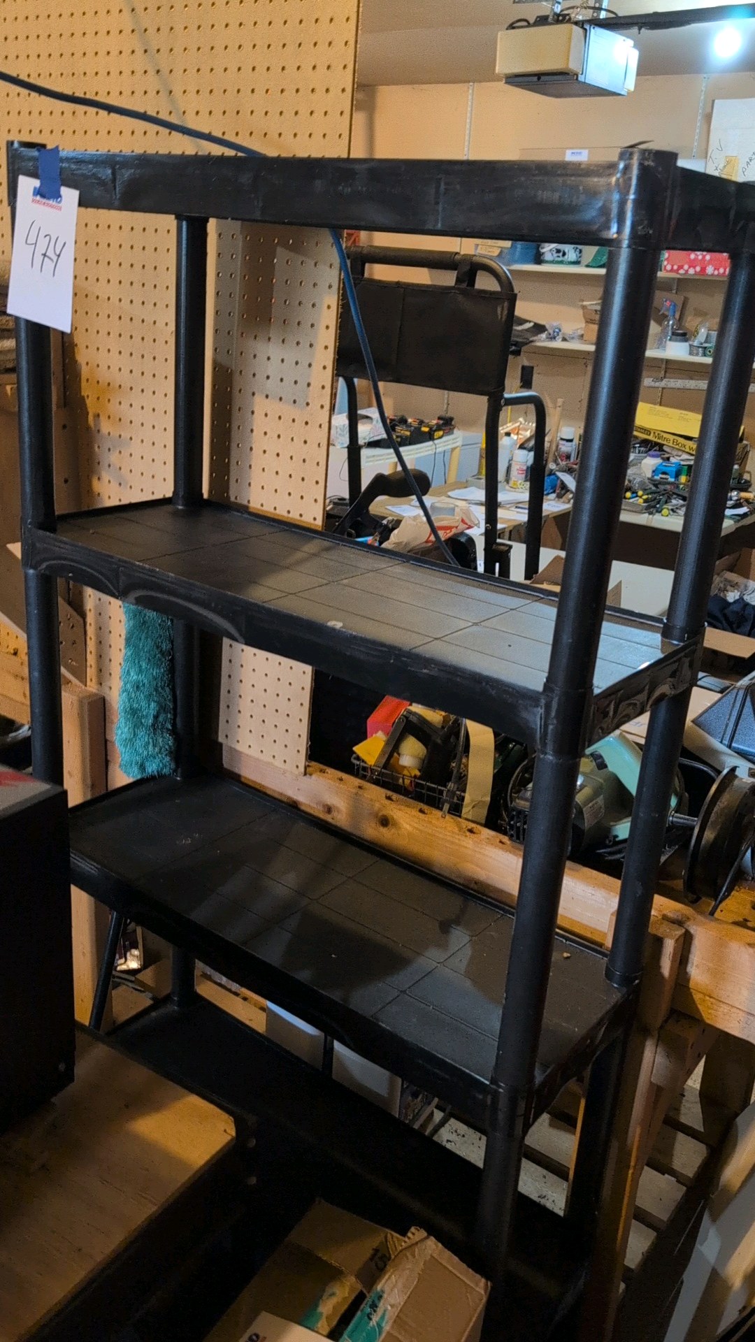 collapsed collapsible shelving unit