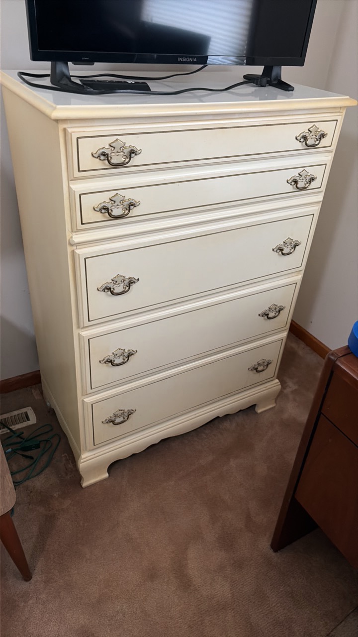 four-drawer dresser