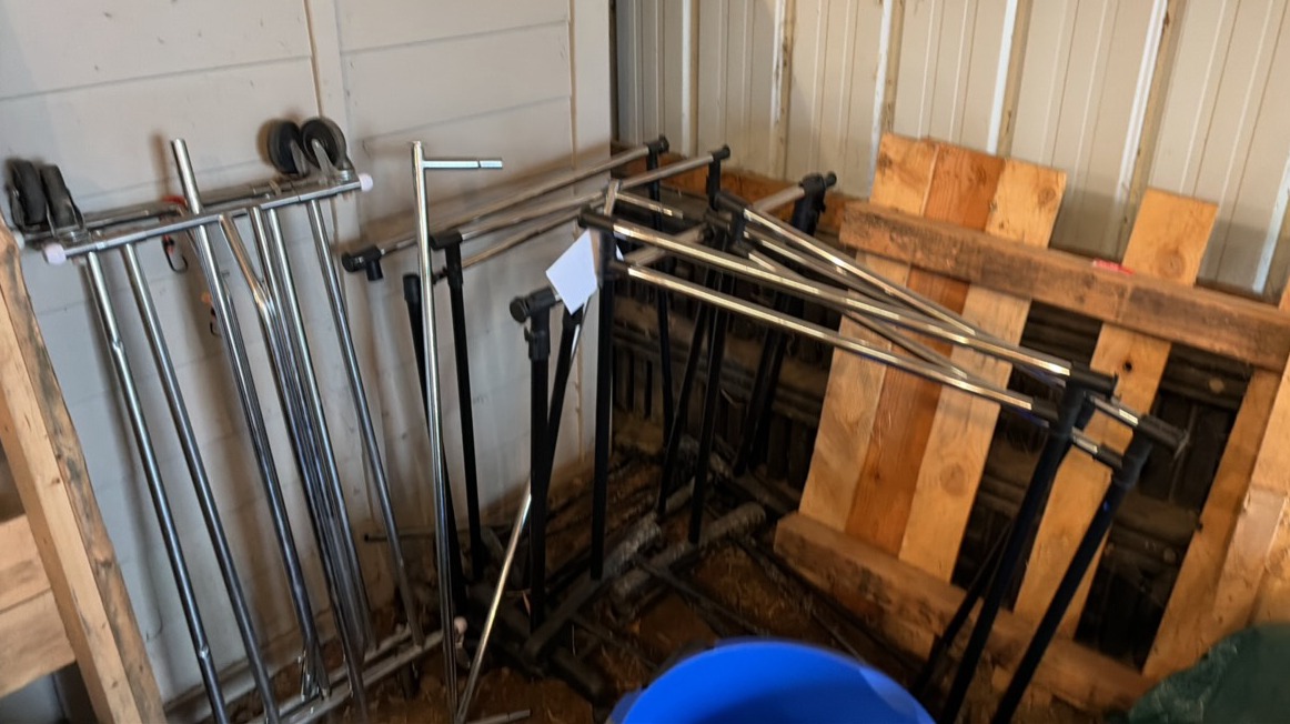 Rolling racks. Eleven pieces.