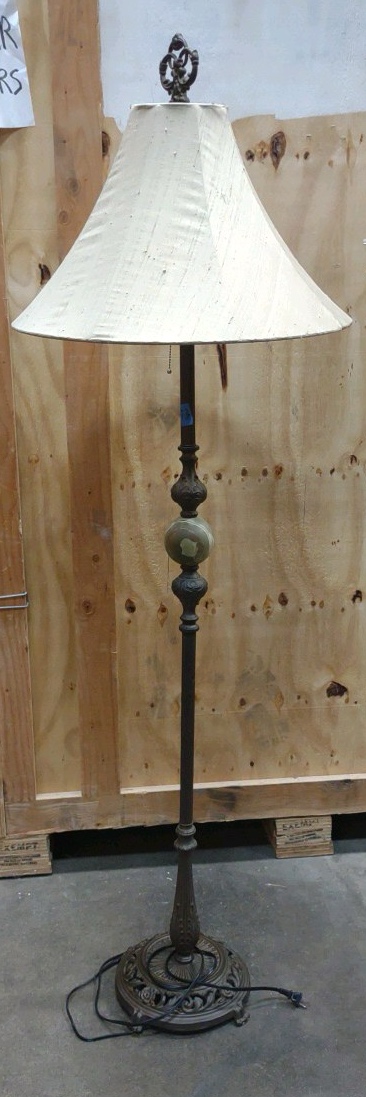 floor lamp