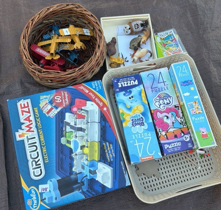 puzzles games, and small toys