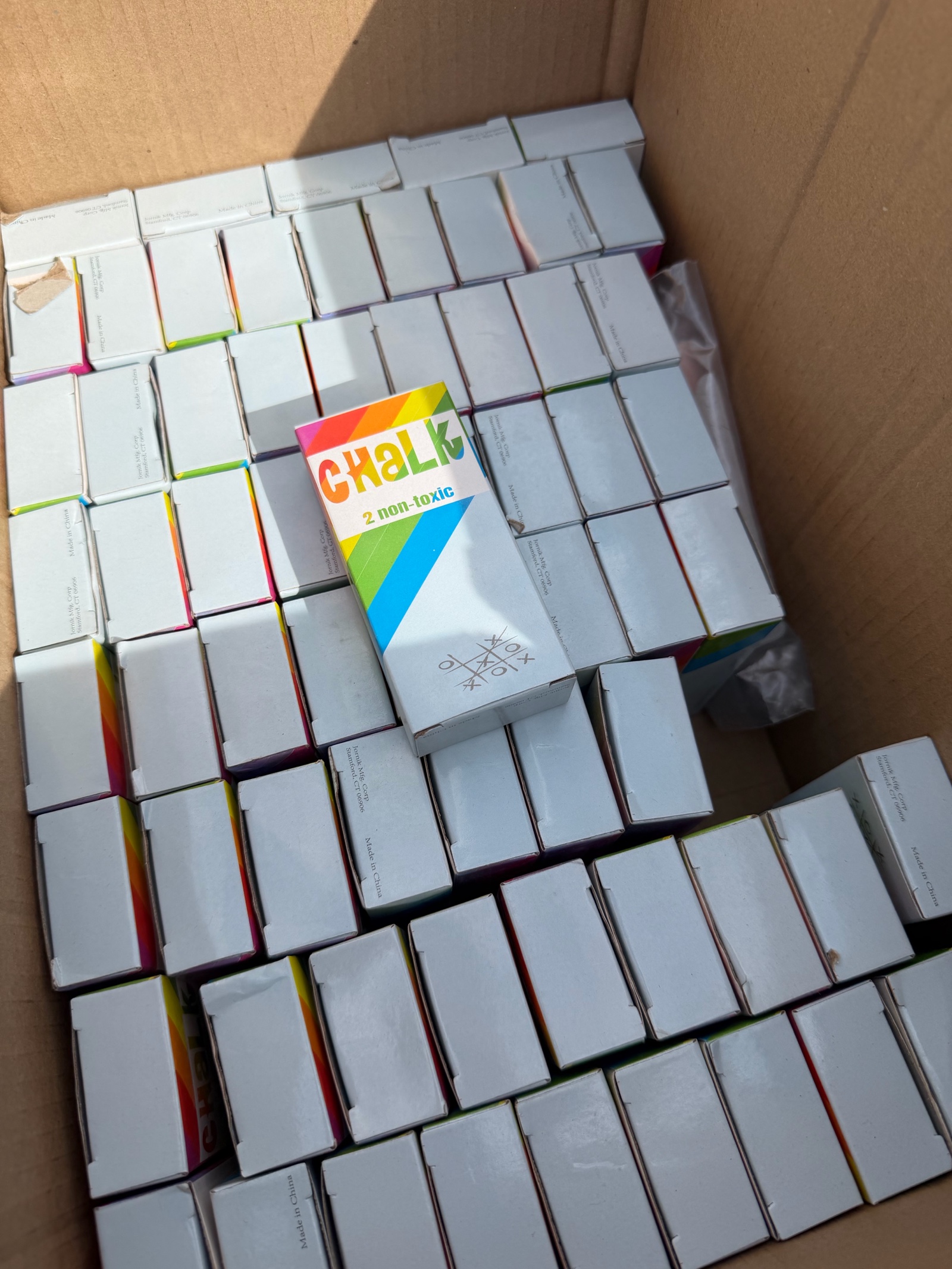 2 pack chalk boxes  (67)