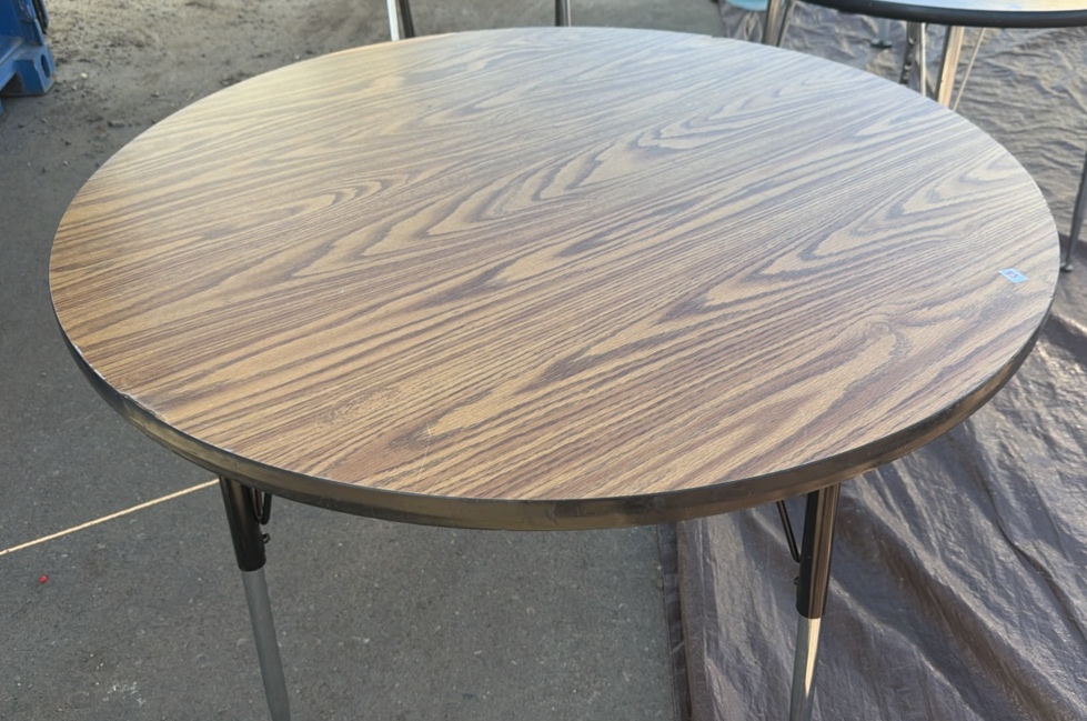 round table 41 12 inches