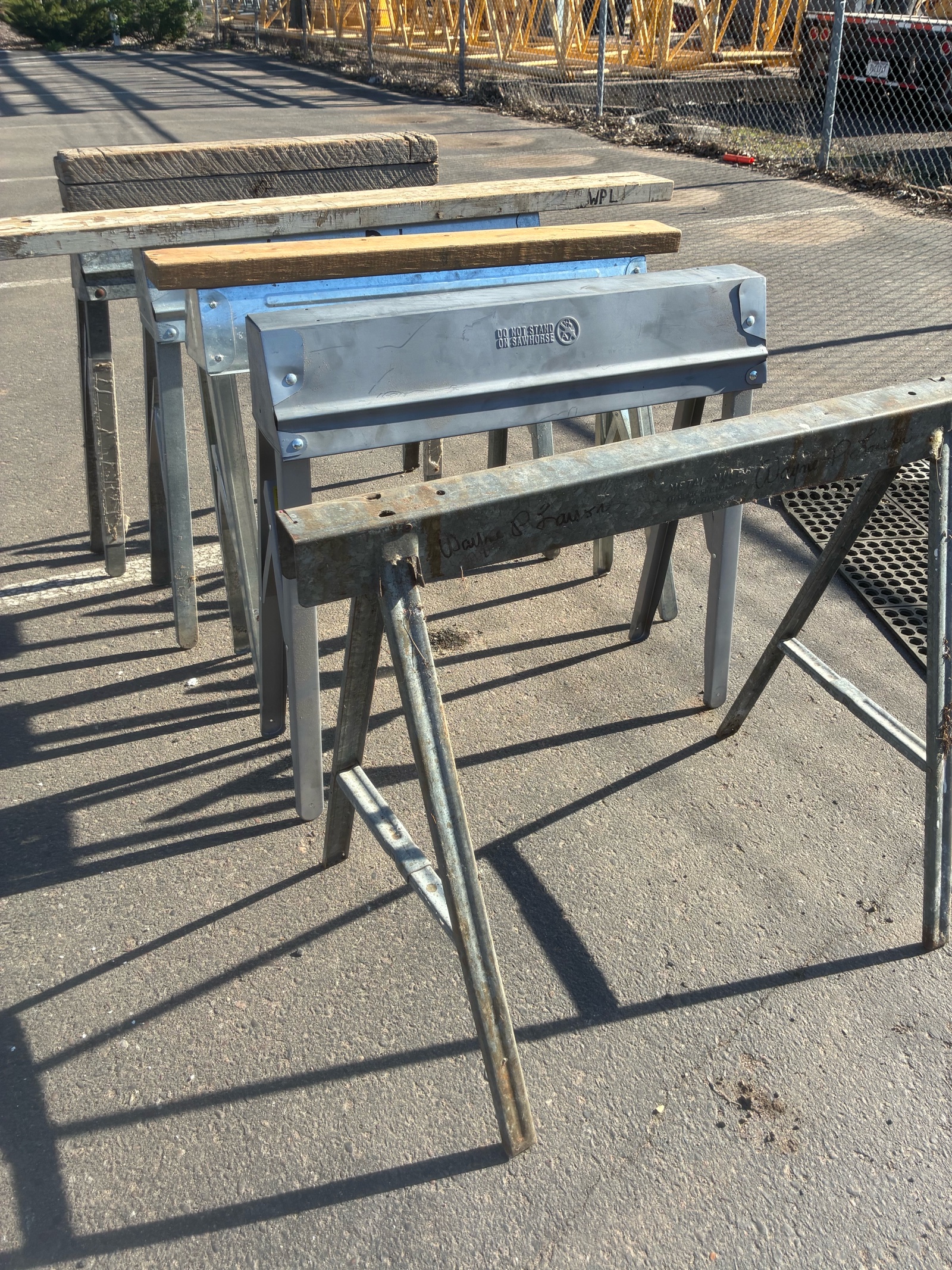sawhorses various sizes 5 in lot