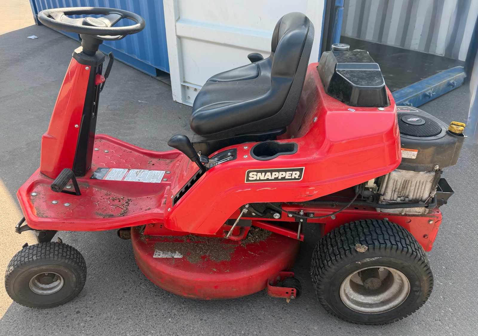 riding mower by snapper