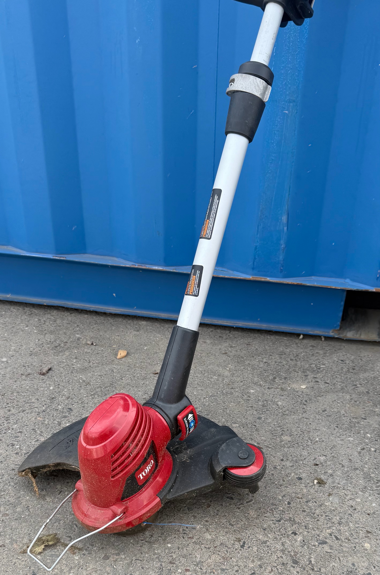 Toro weed whip