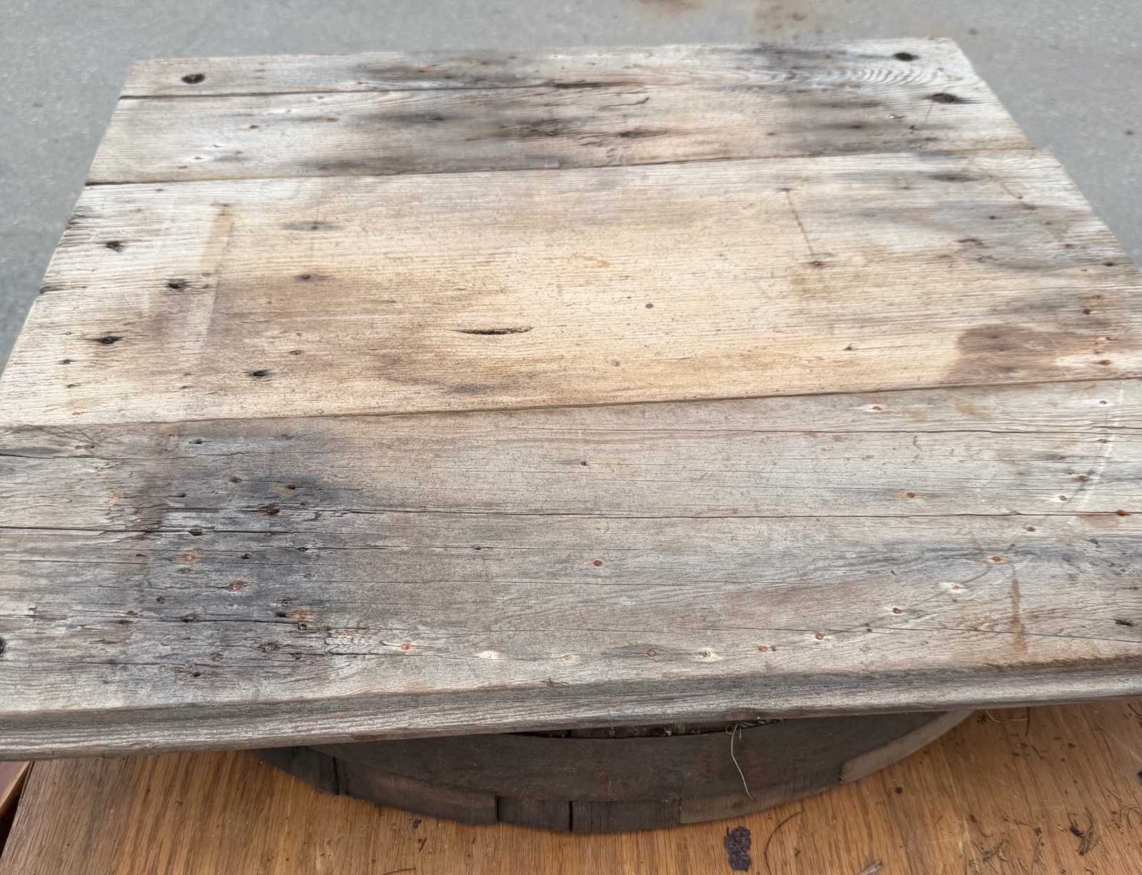 Wood tabletop