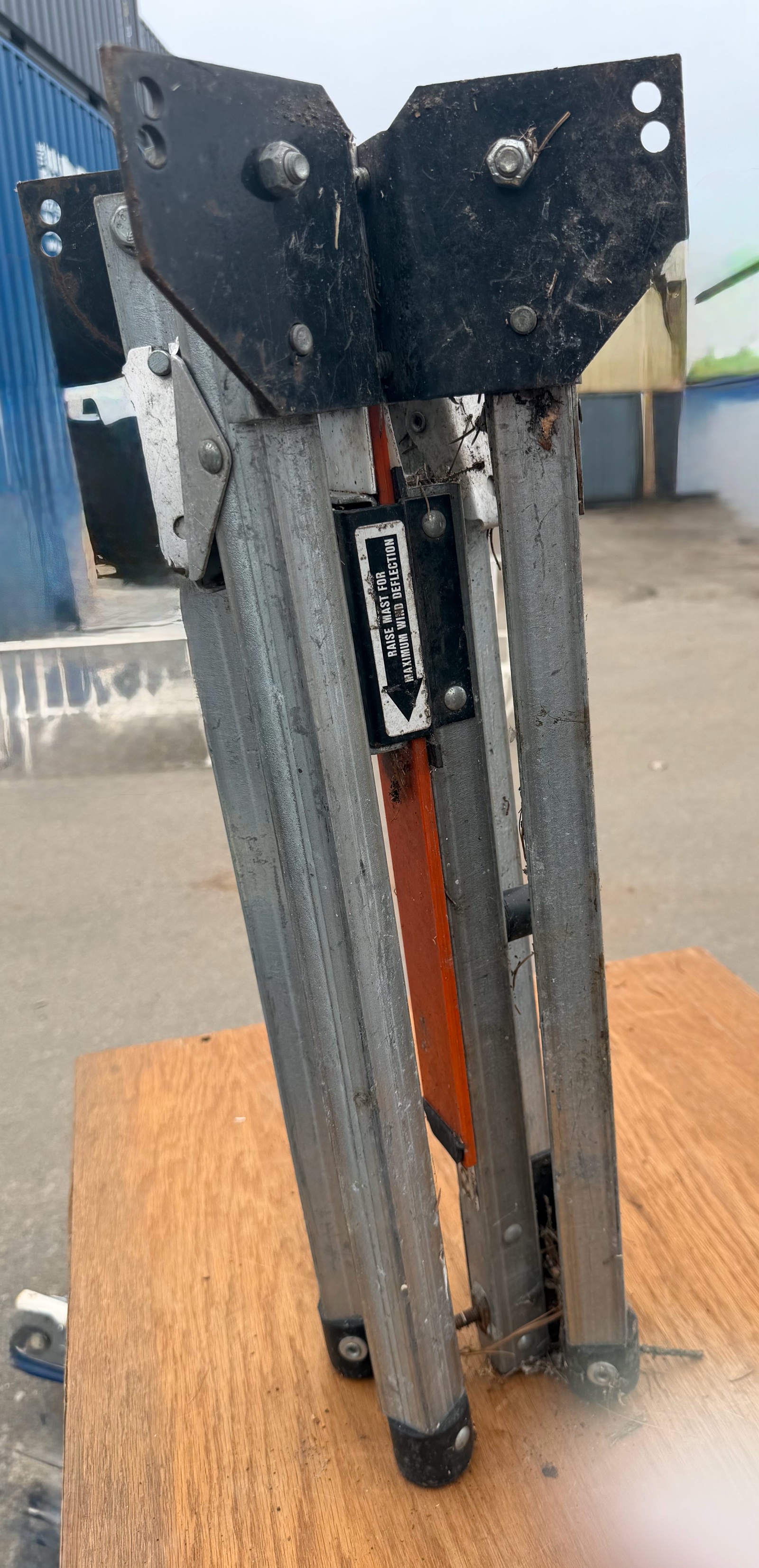 portable tripod stand