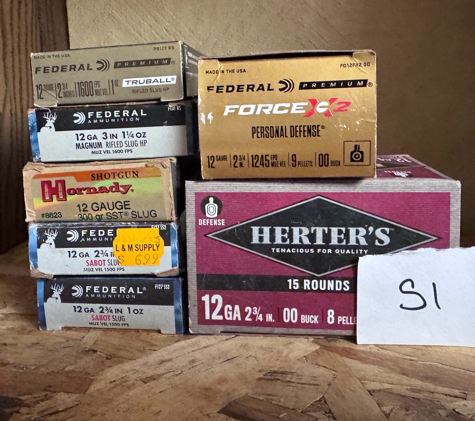 Miscellaneous 12 Gauge Shotgun Ammo Slug and 00 Buck