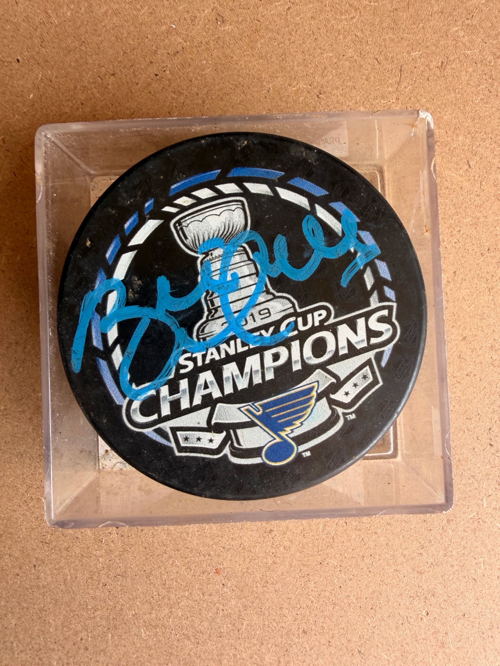 PSADNA Authenticated Brett Hull Signed  Autographed 2019 St. Louis Blues Stanley Cup Champions Puck