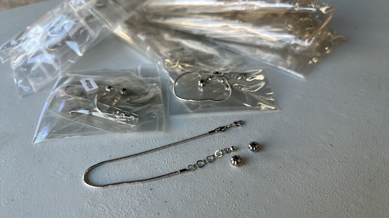 Large Rhodium Bracelet with Extender Set - Interchangeable LT00-03 (Lot 50ea)