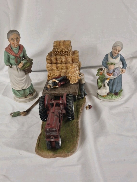 Farm Theme Decorative Figurines