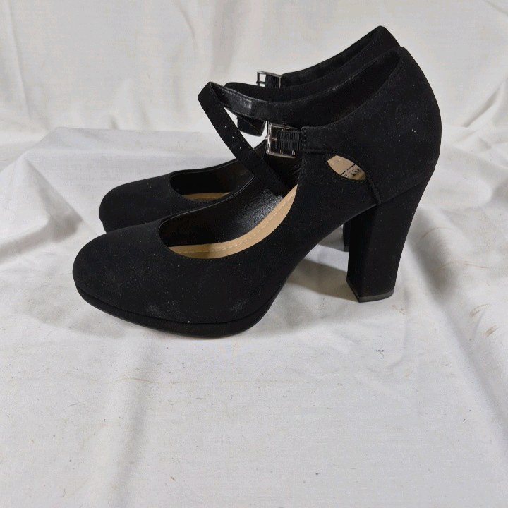 City Classified Comfort Black Mary Jane Heels