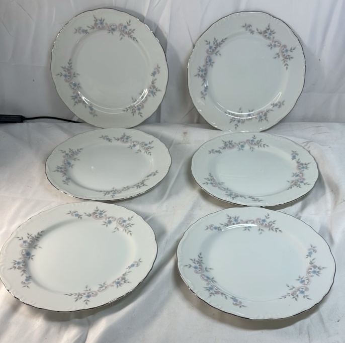 Vintage Arita China Japan Plates  Floral Border Pattern