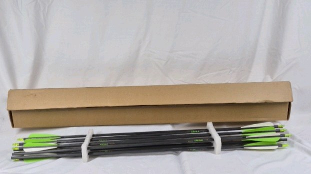 Browning The Boss 5570 Arrows Lot Archery Hunting - Dozen