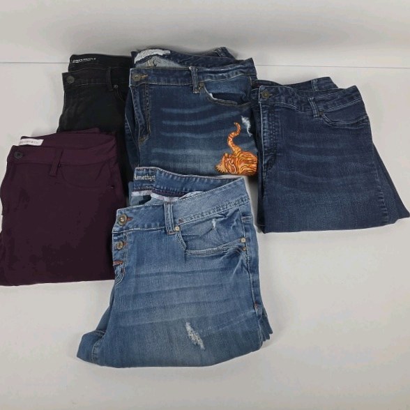 Womens Jeans Pants Lot Size 14-22 Amethyst Torrid Calvin Klein Old Navy Denim Bundle