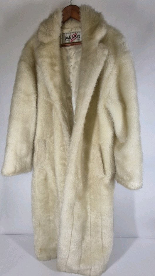 Bagazio Faux Fur Coat Womens Long Ivory Plush Winter Coat