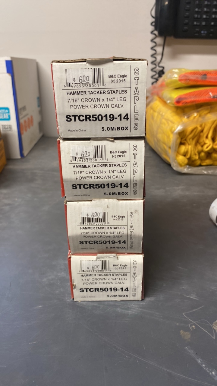 hammer tacker staples