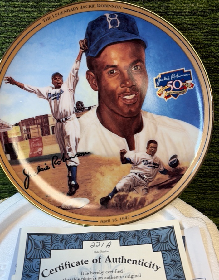 Jackie Robinson World Champion Collectors Plate w COA #d