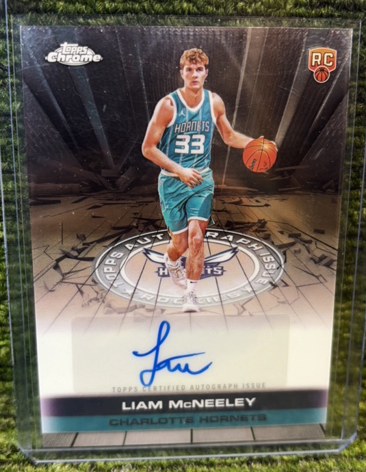 2025-26 Topps Chrome LIAM MCNEELEY RC AUTO Autograph Issue Rookie Hornets