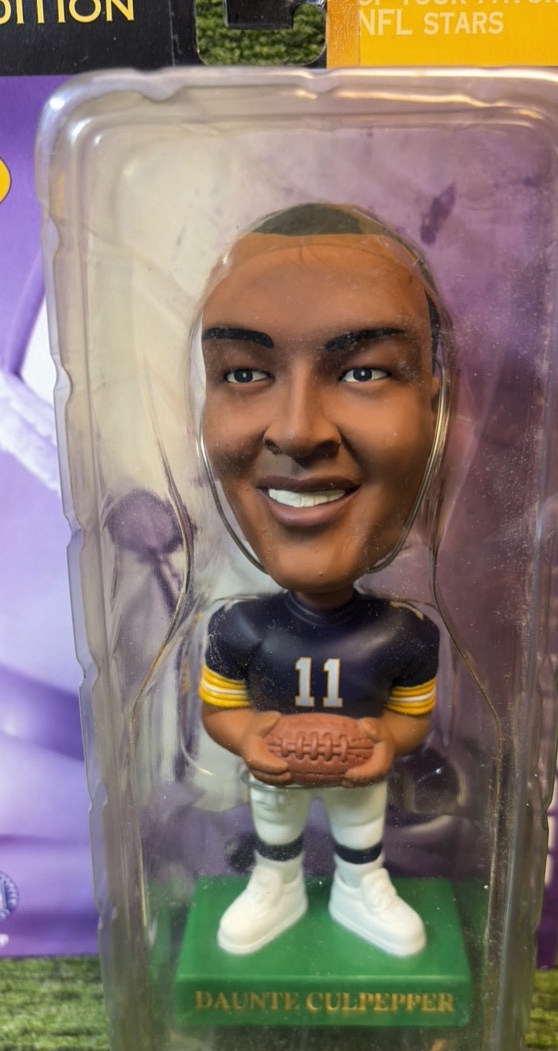 NFL MN Vikings Daunte Culpepper Classic Collectable Bobbin Bobbers Bobblehead 2000