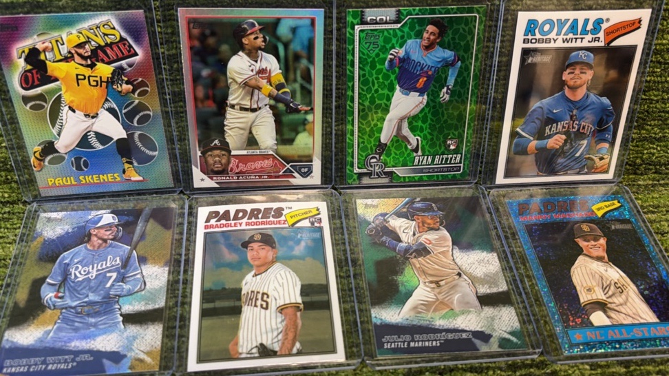 Mixed MLB Baseball Lot of 8 cards in Total Stars & Inserts