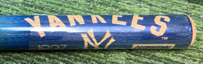 New York Yankees World Champions, MINI Baseball Bat Cooperstown Collection