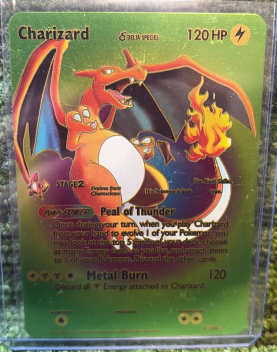 CHARIZARD V Green Foil Fan Art Display Card, HP 220 MNM