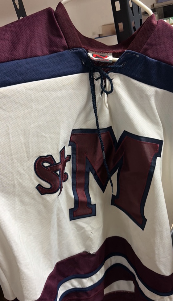 St. M Hockey Jersey XL pretty good condition