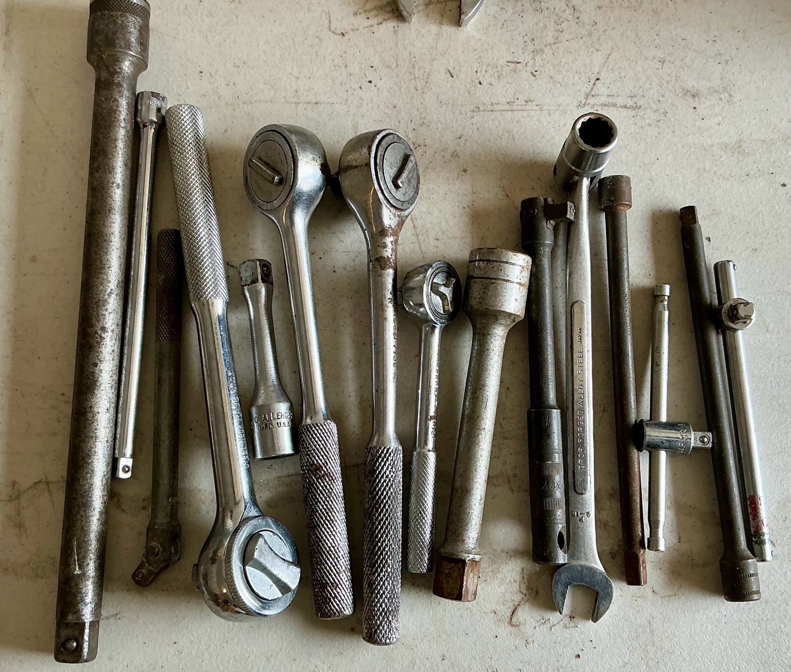 Lot 1 0f Misc socket wrenches, extenders