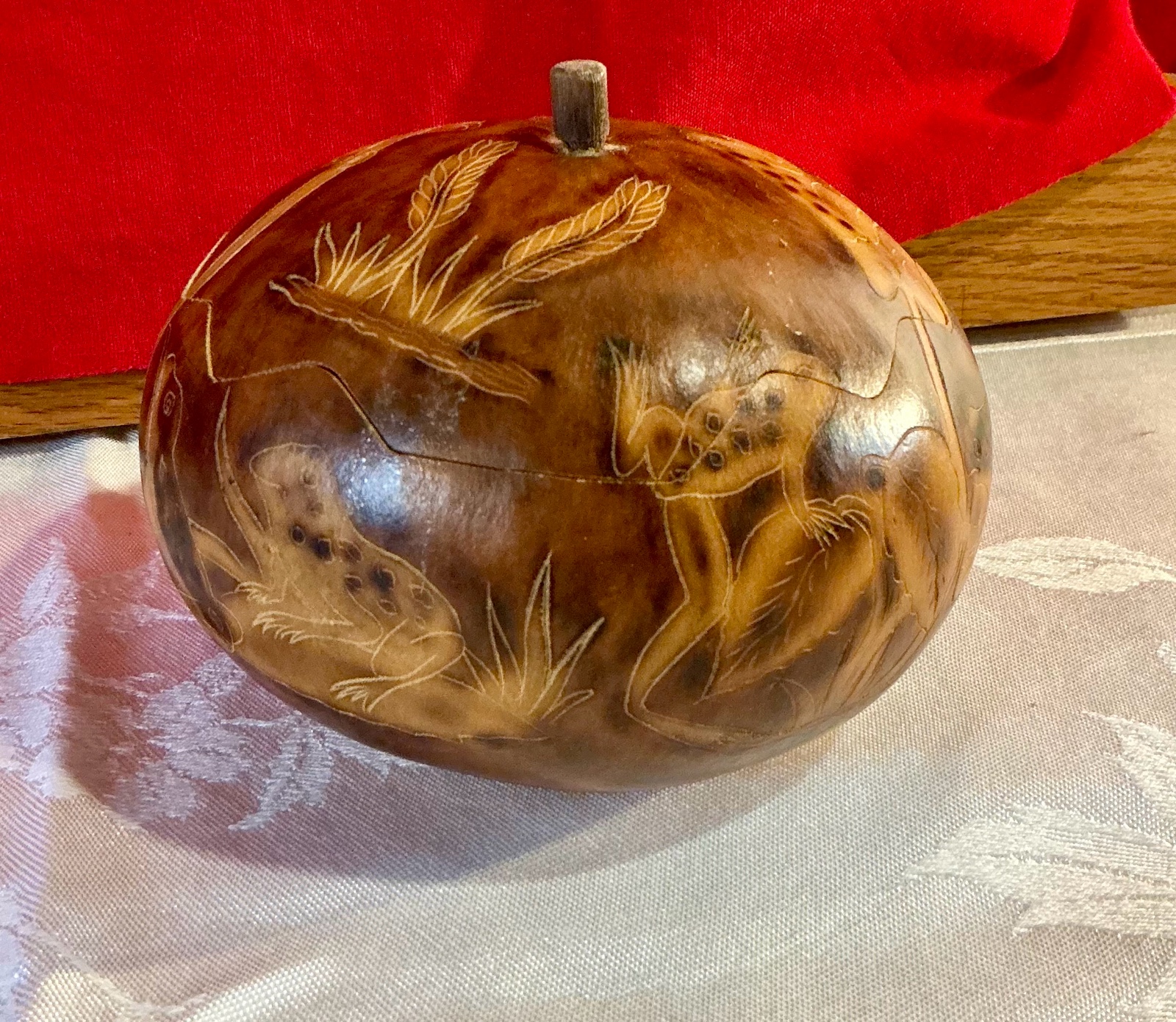 Hand carved Peruvian folk art gourd trinket boxmate burilado