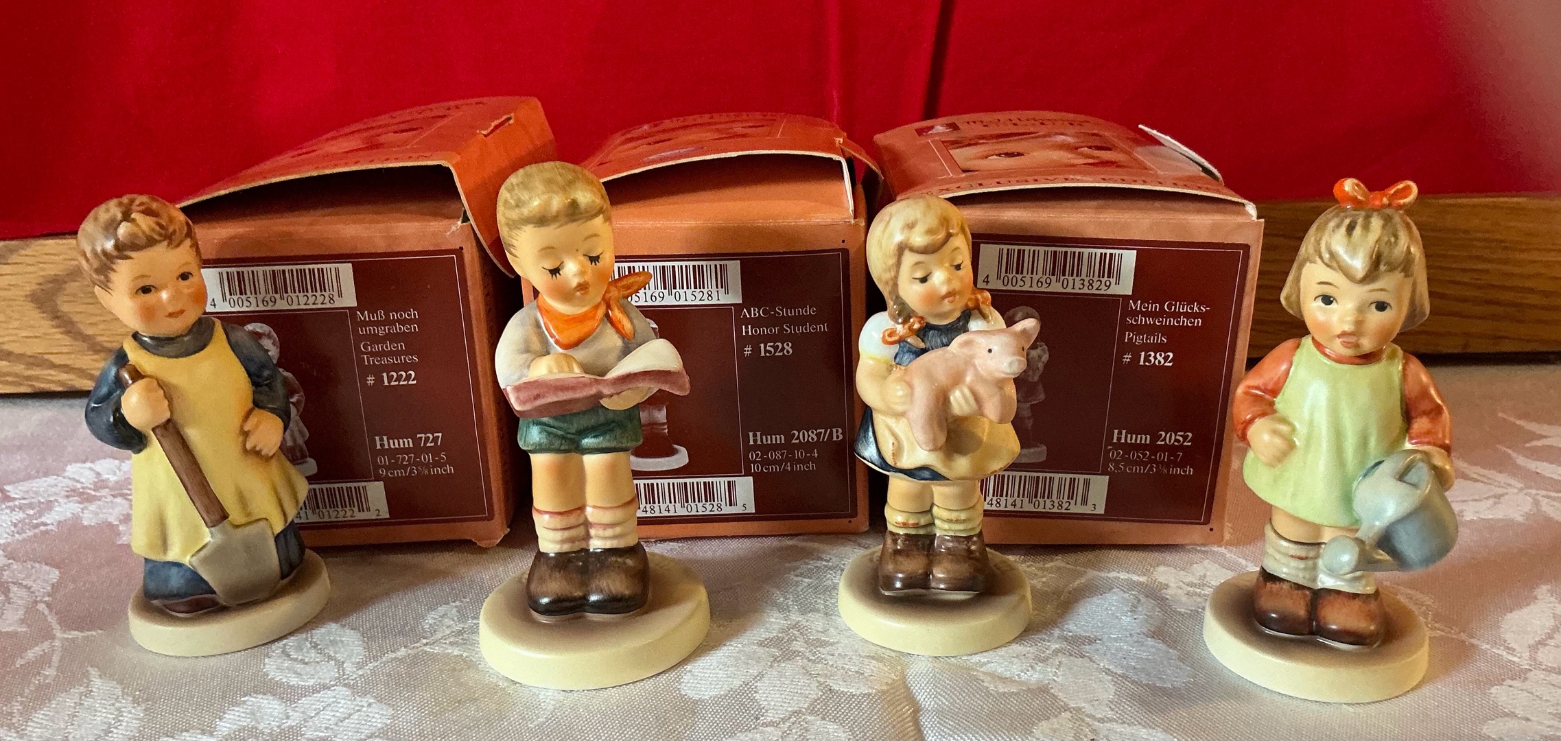 Collectable M.J Hummel group of 4 yearly Hummell club
