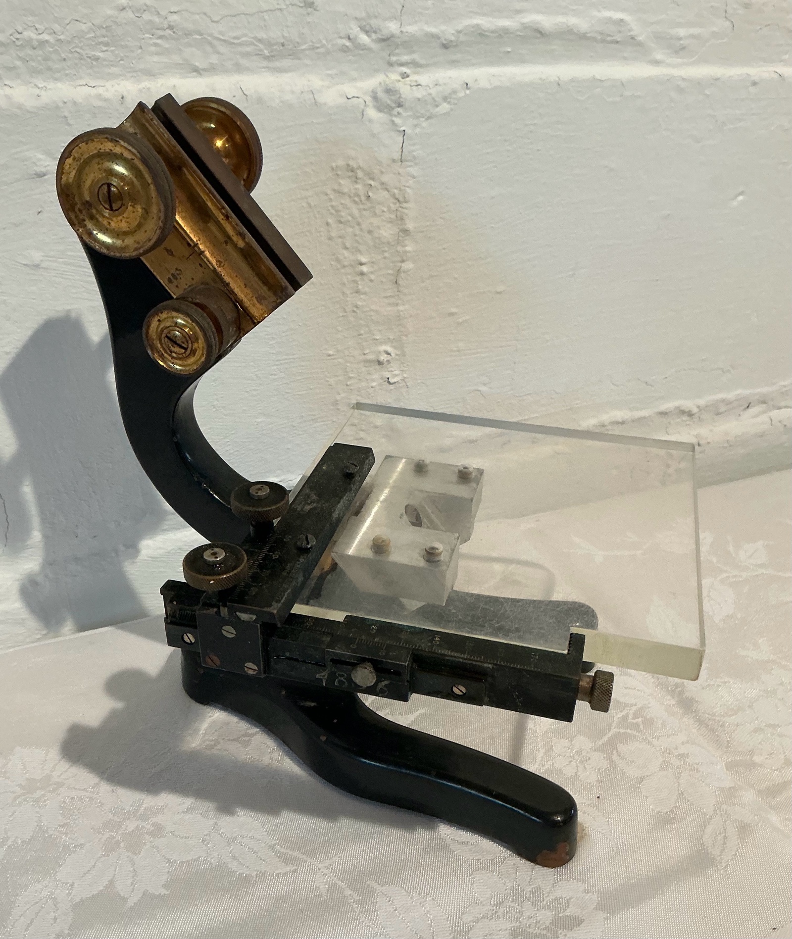 Ernst Leitz Microscope base metal holder