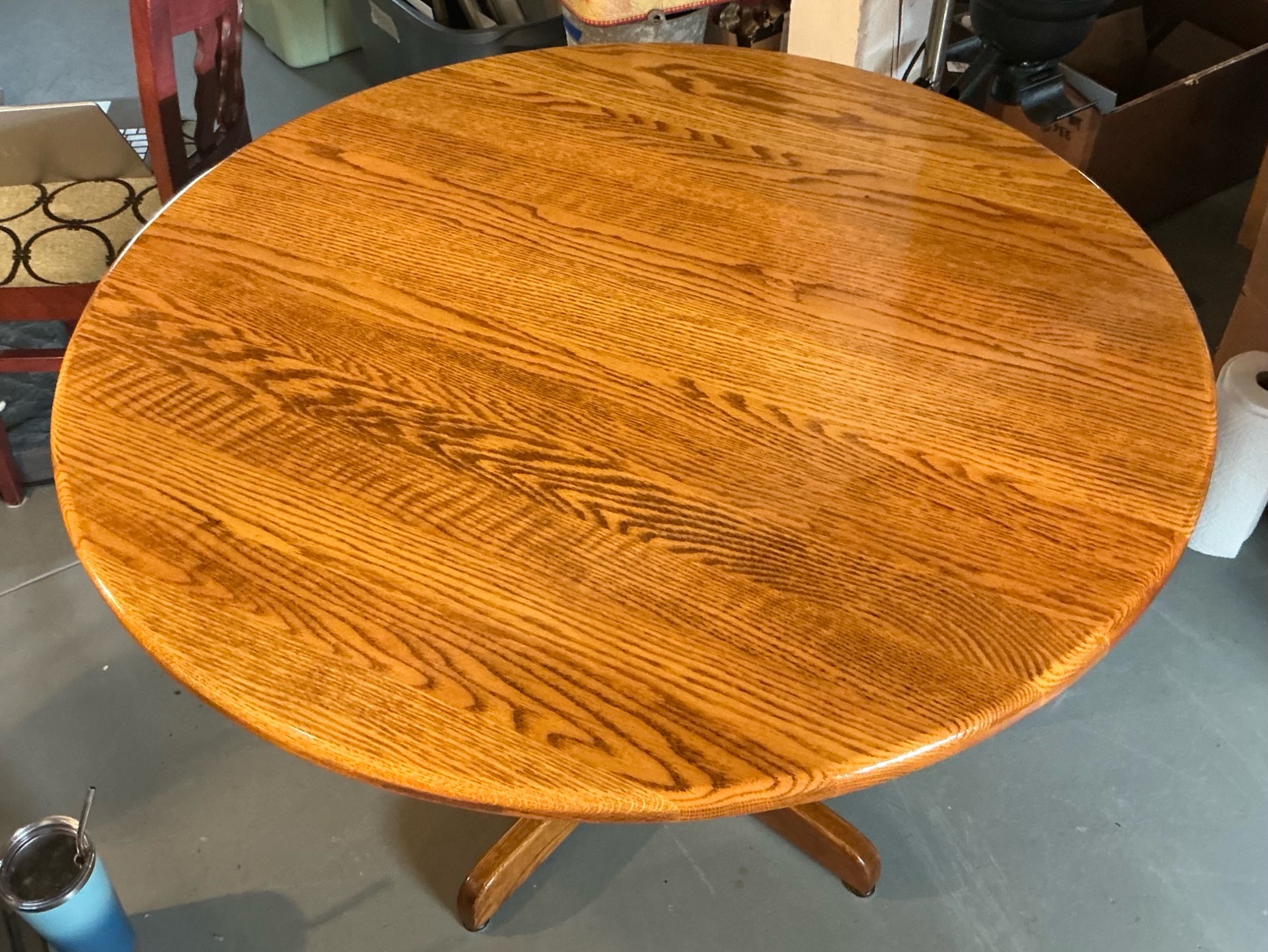 Round oak dining room table