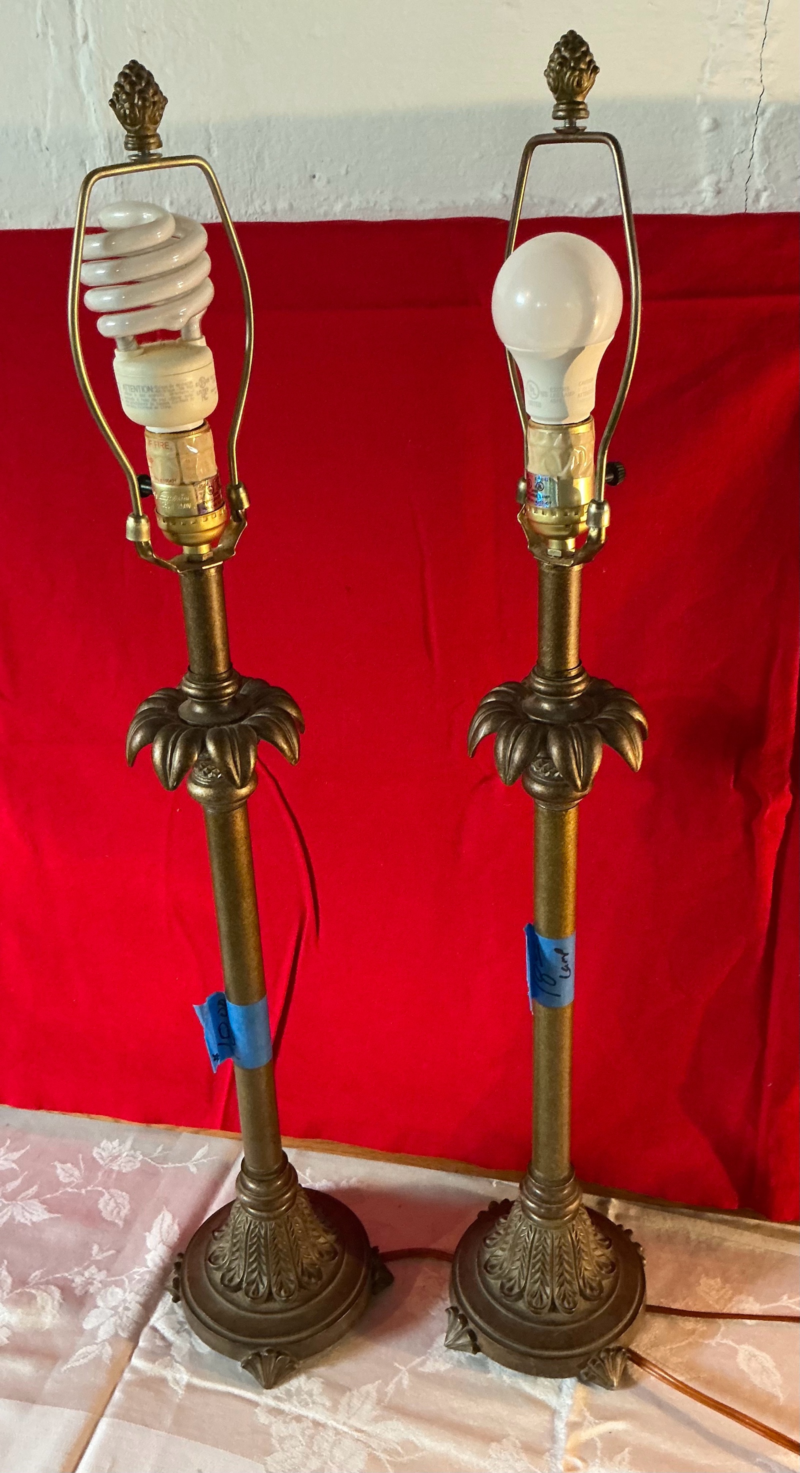 Pair of 2 composition table lamps with pineapple finials