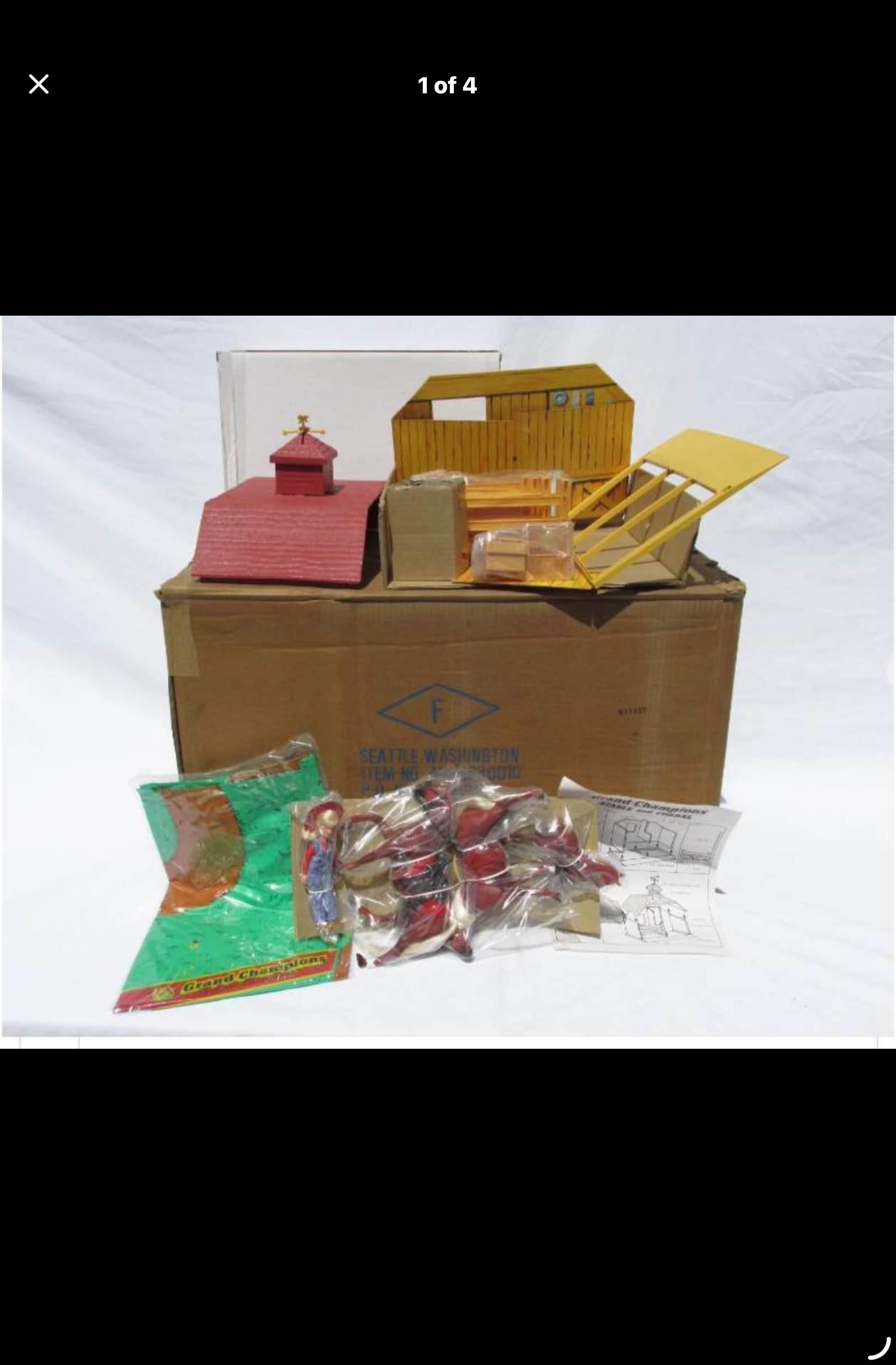 Marchon 1970 Grand Champion Toy Horse Stable in Box