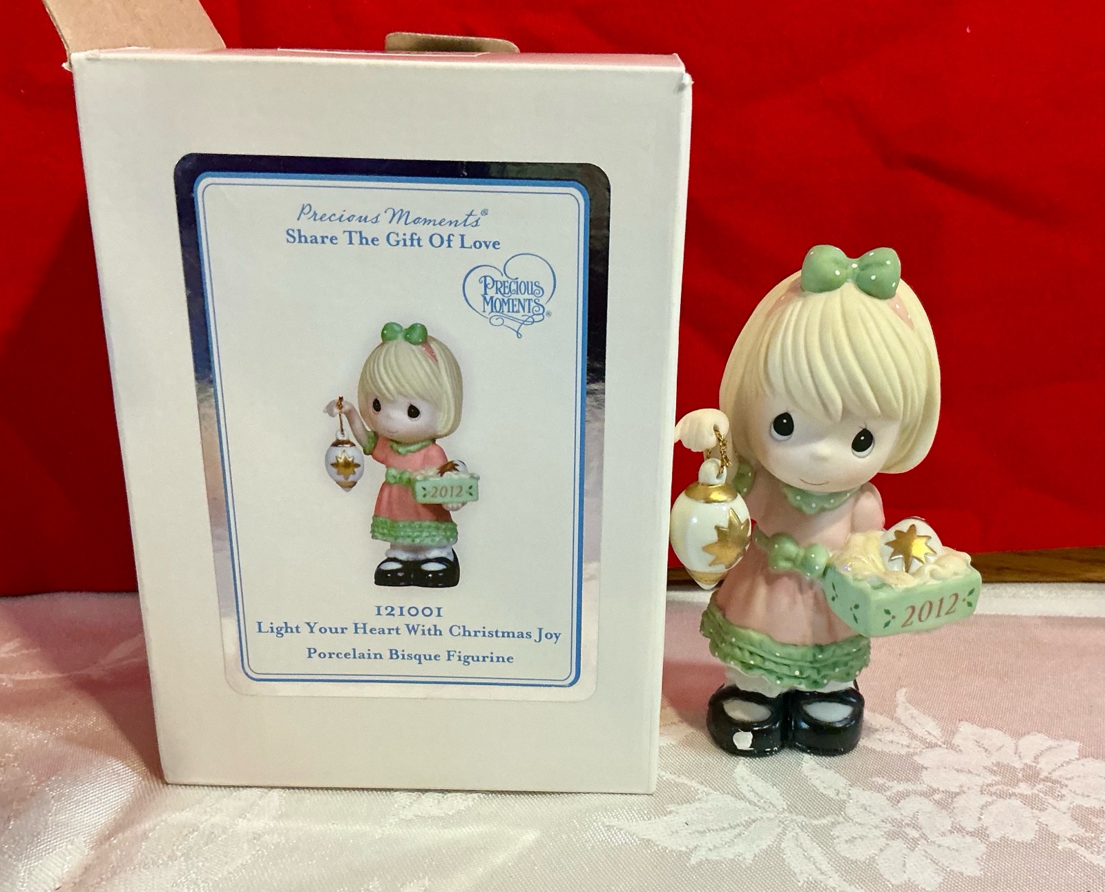 Precious moments 2012 Light your heart with Christmas joy Number 121001