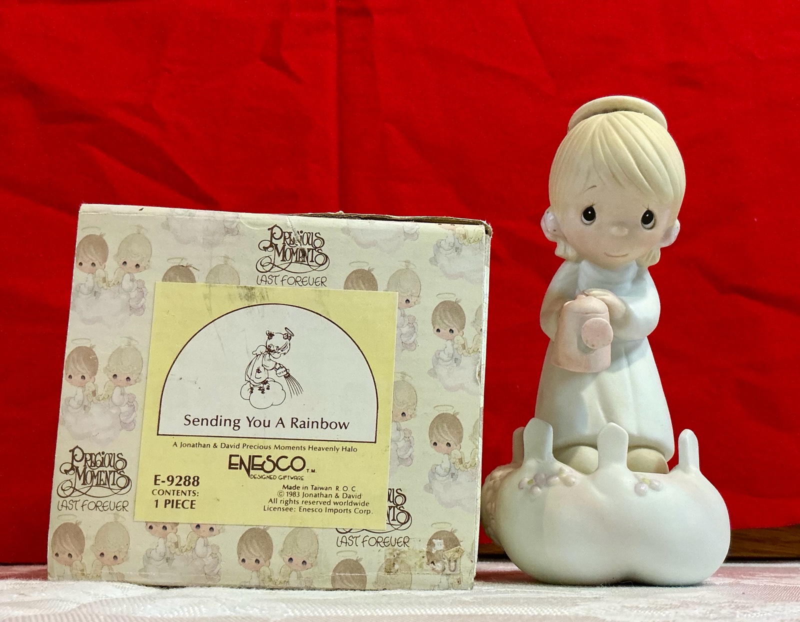 Precious moments 1983 Sending you a rainbow number E-9288