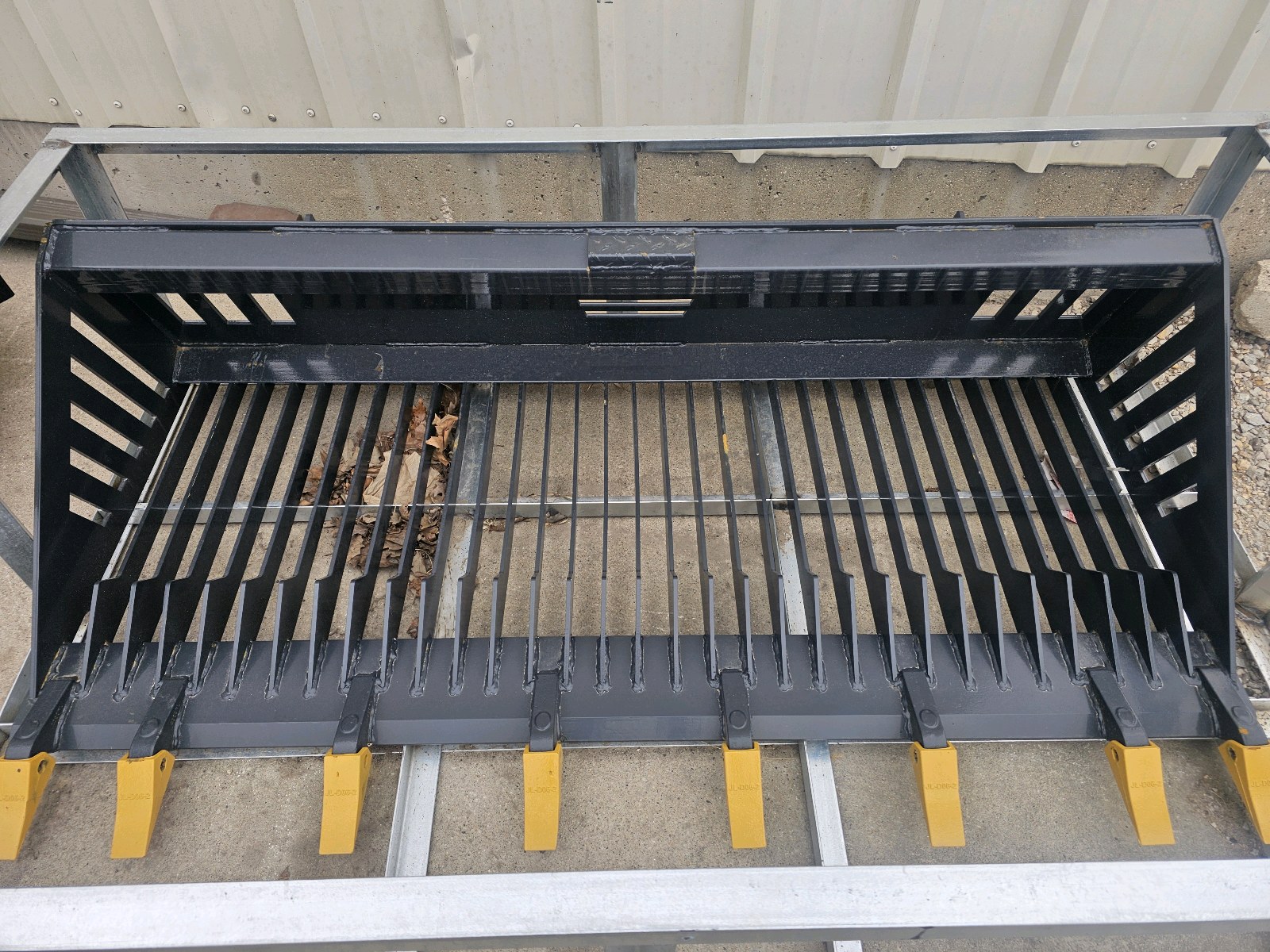 Landhonor Rock Bucket RB-14-78W