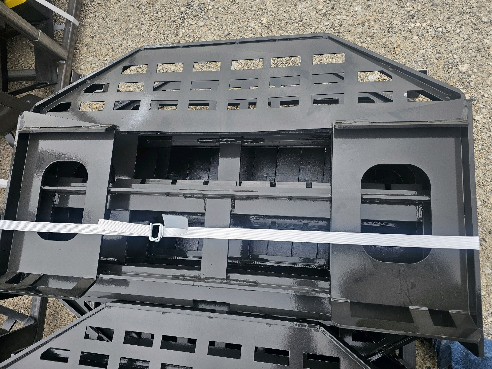 2026 Unused FUTURE Skid Steer Forks - Skid Steer Attachments FT-DHC