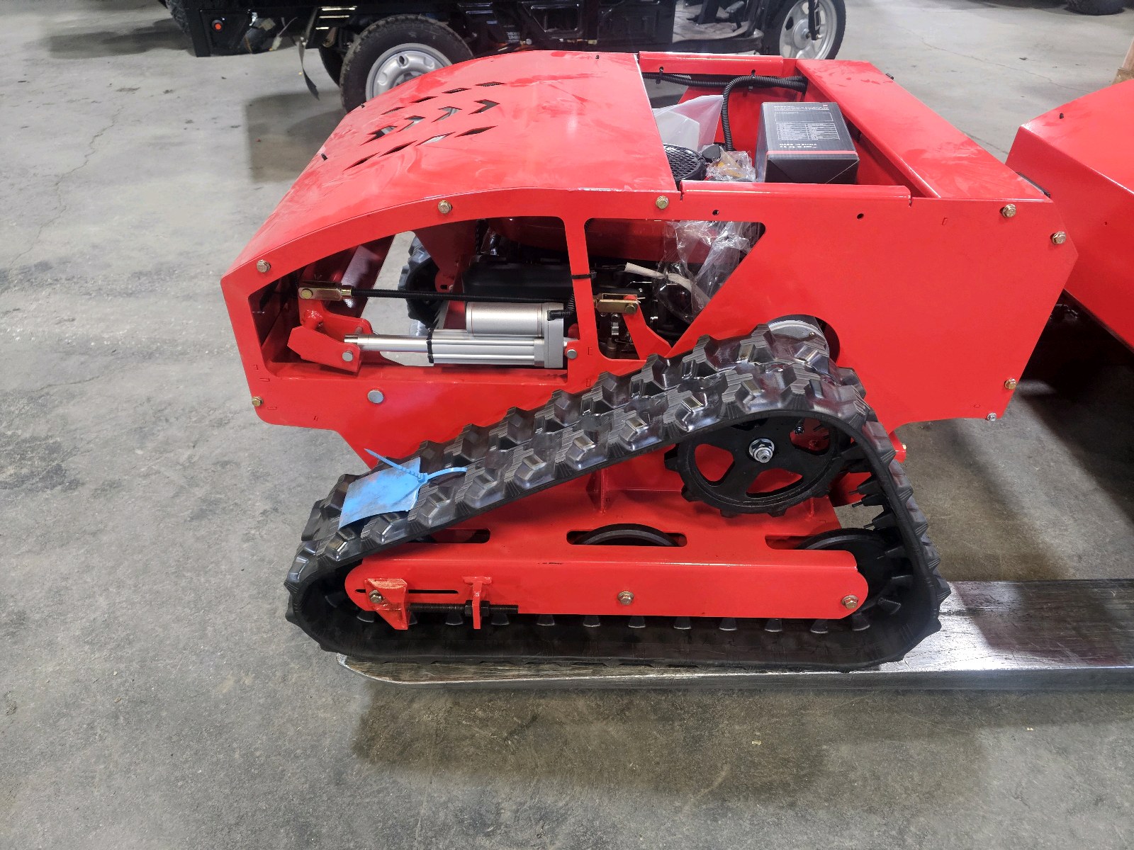 2026 Unused FUTURE Lawn Mower FT800